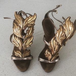 Giuseppe zanotti bronze cruel summers sandals
